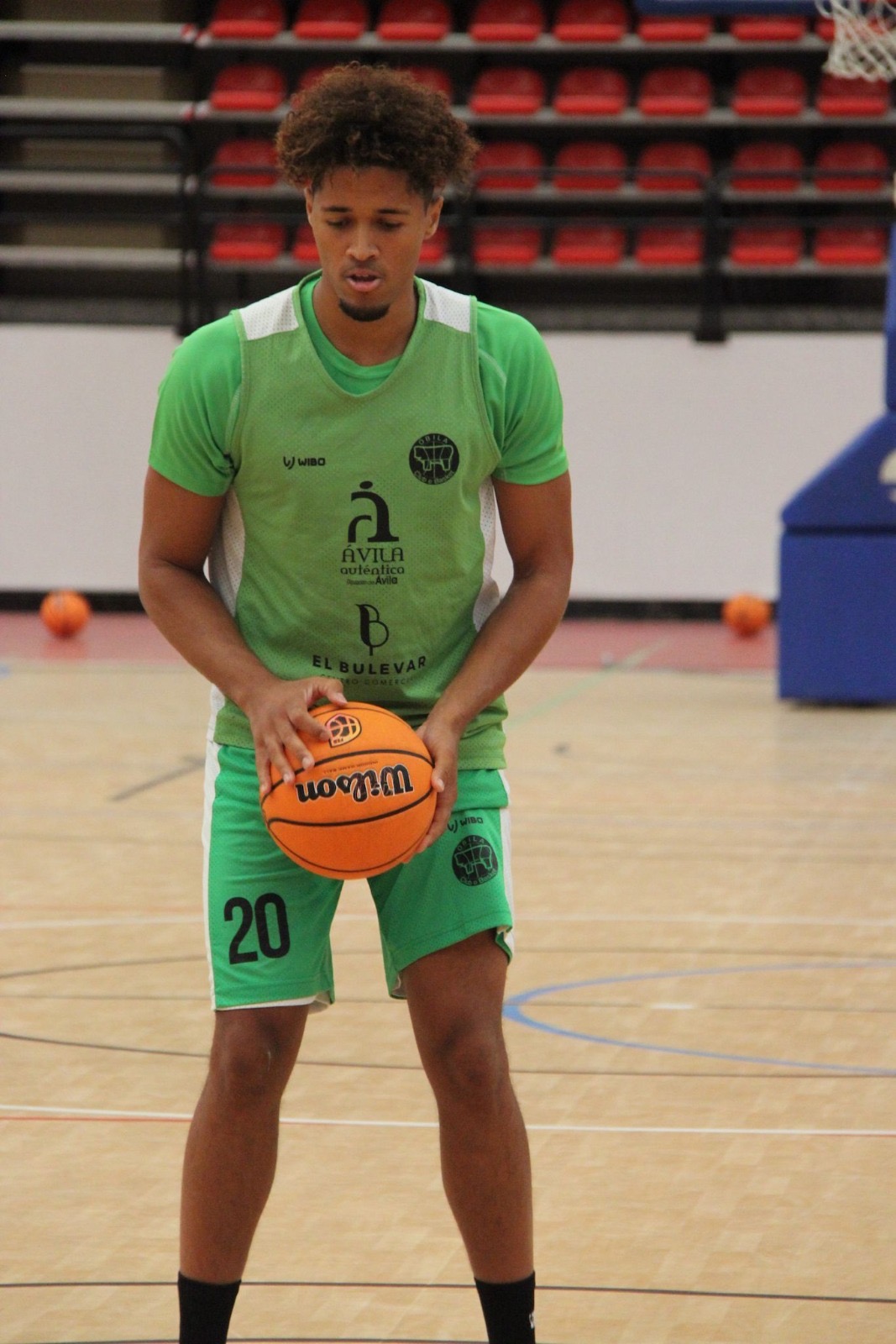 Adrián Vasquez
